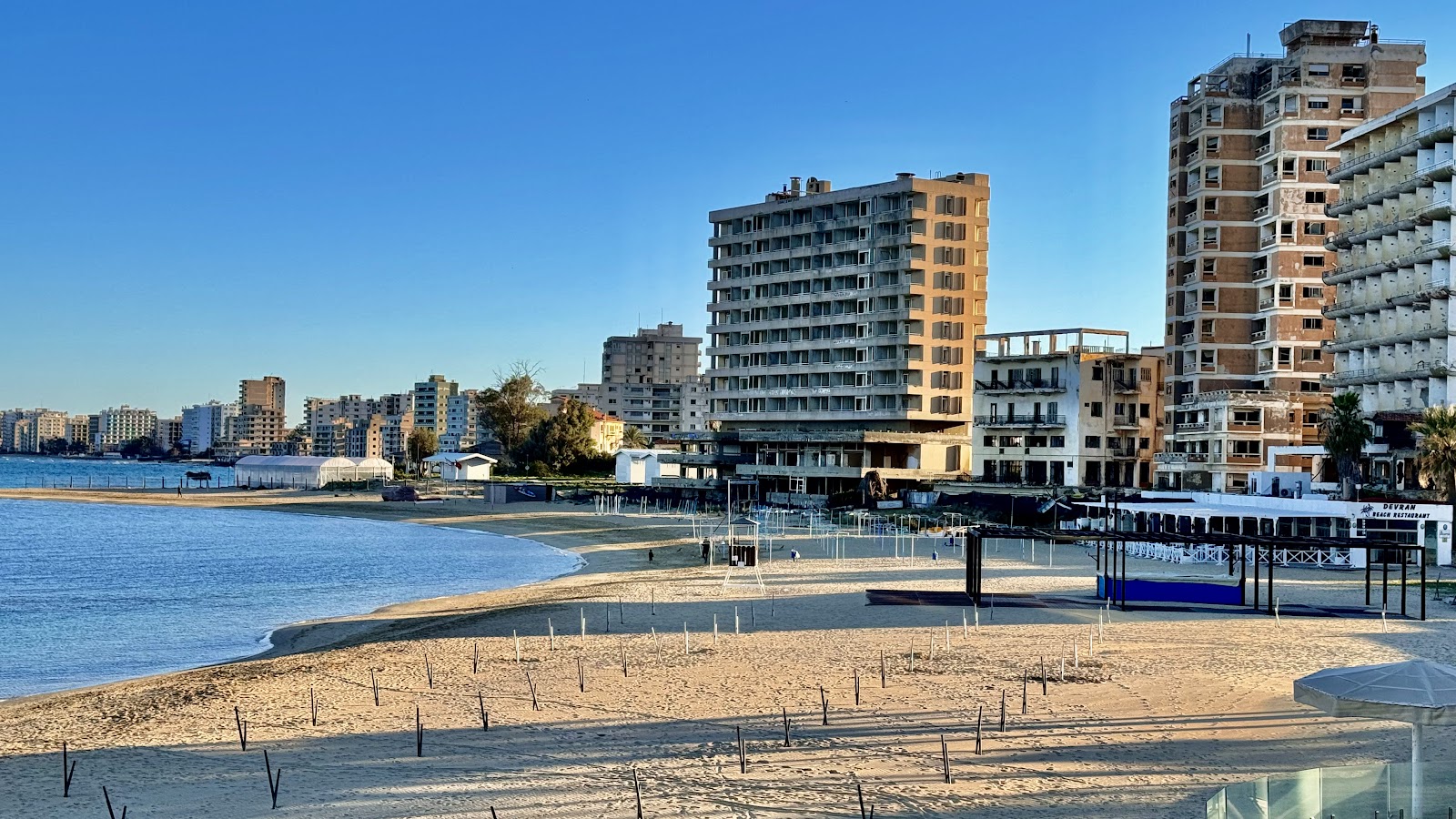Arkin Palm Beach Hotel mekanı