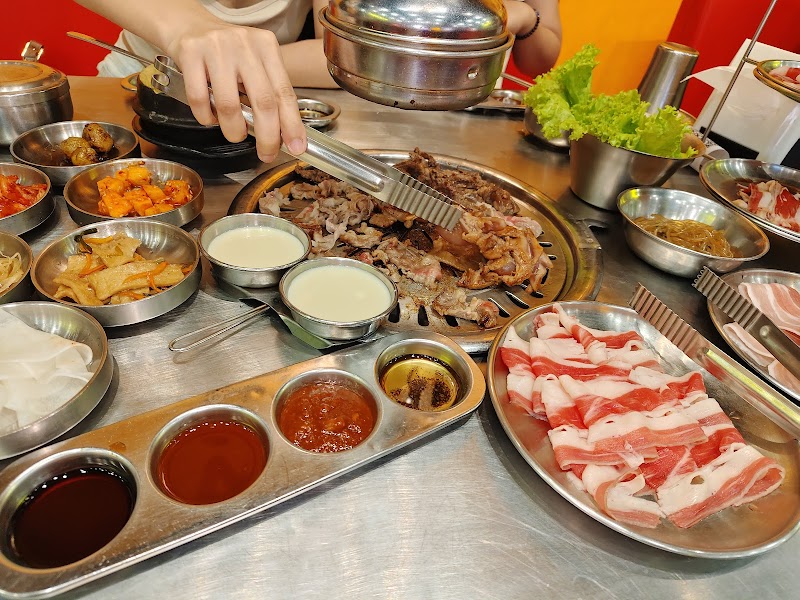 SamgyupSalamat BGC Branch