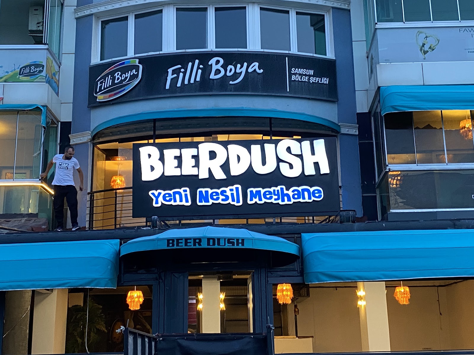 Beerdush Yeni Nesil Meyhane mekanı