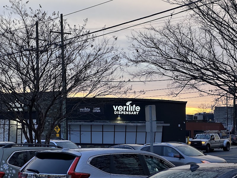 Video tour of Verilife Dispensary retail environment