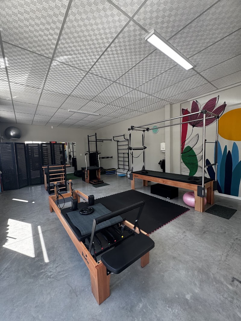 Foto de Clínica de Pilates + Saúde Espinheiros - Fisioterapia