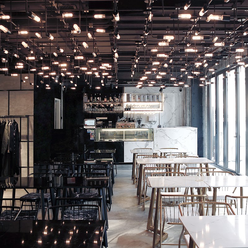 LABELS Coffee Cafe + Bar