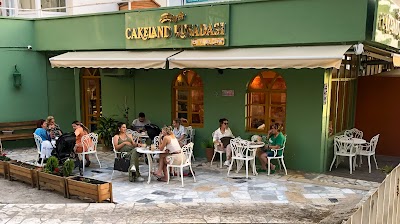 Cakeland Kuşadası - Kafe - Kusadasi