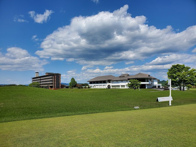 Karasuyama Castle Country Club - Photo 3