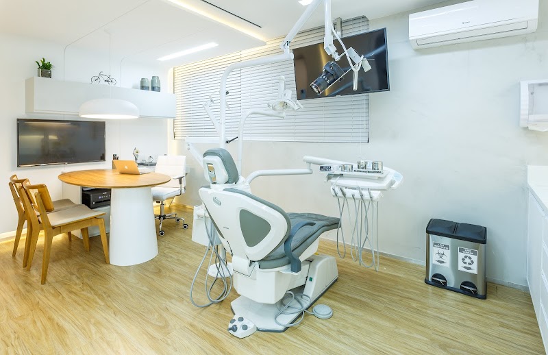 Optical Dental Clinic | Consultório Odontológico | Clínica Dental - foto 2