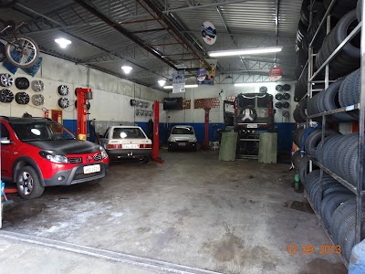 Foto de Paulista Pneus Auto Center e Borracharia - Serviços Automotivos