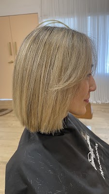 Peaches & Creme Hair Design photo 3