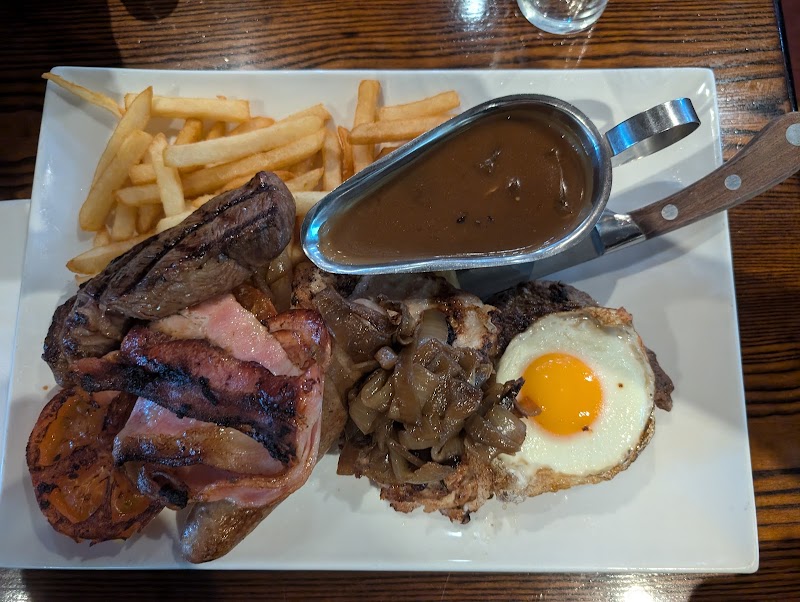 Elephant & Castle Hotel photo 9