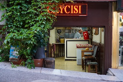 Emirgan Çay Bahçesi - Kafe