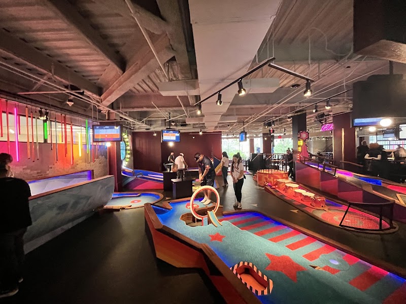 Puttshack - Houston — Miniature Golf Course in Houston