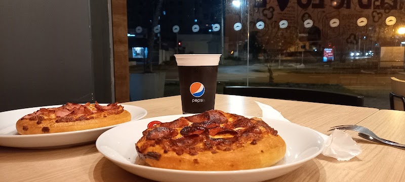 Foto de Pizza Hut - Juvevê