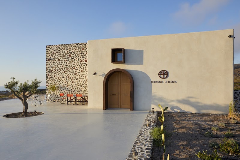 Mikra Thira Winery
