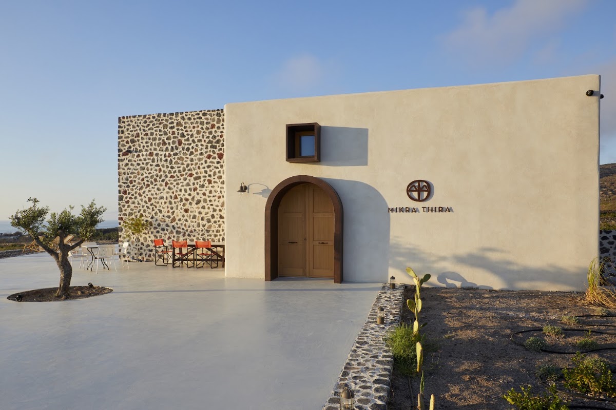 Mikra Thira Winery