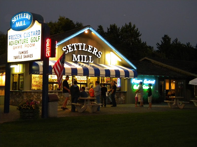Settlers Mill Adventure Golf & Frozen Custard banner