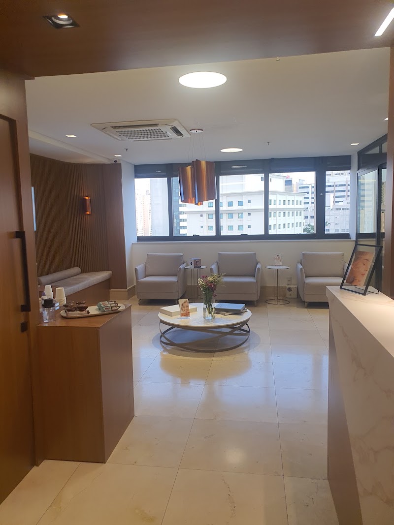 Foto de Dra. Sabrina Leite, Dermatologista