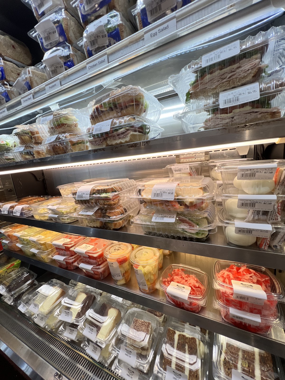Beverly Hills Market & Deli: Google Places image 4