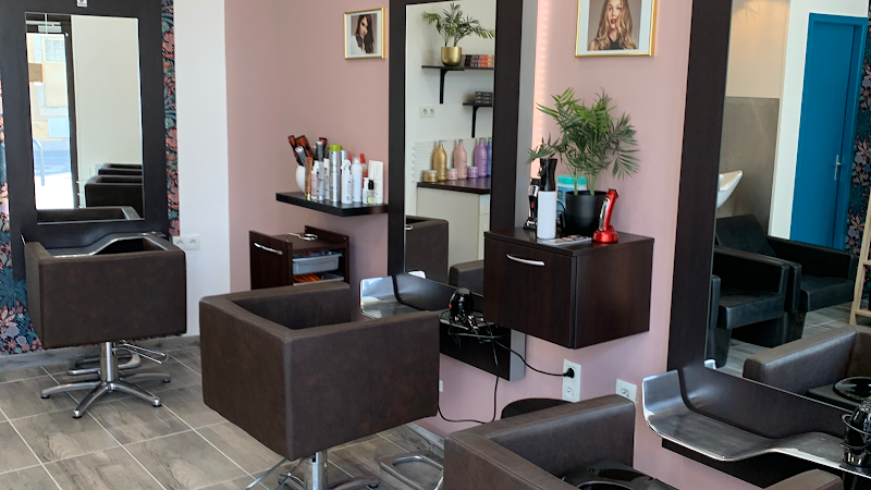 WANDA CLARENSON (DEFER CEDENO) (WANDA COIFFURE) — photo 1