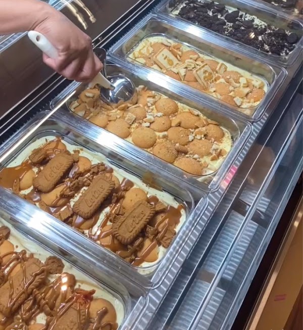 LOUISVILLE PUDDING COMPANY @ MEIJER #164 exterior