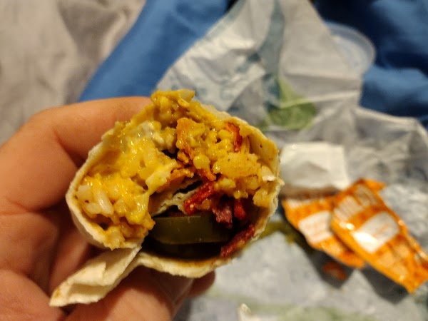 TACO BELL #37672 exterior