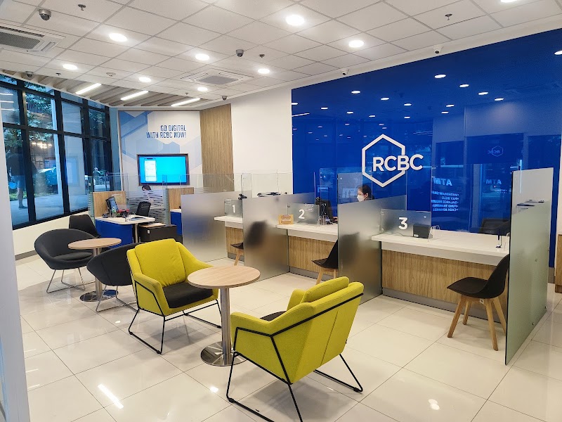 RCBC BRANCH - 4TH AVE. BGC