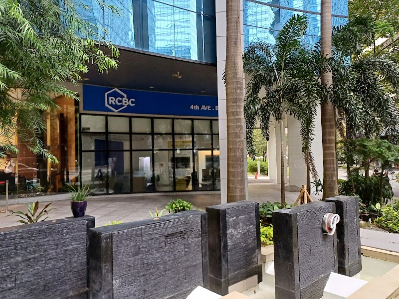 RCBC BRANCH - 4TH AVE. BGC