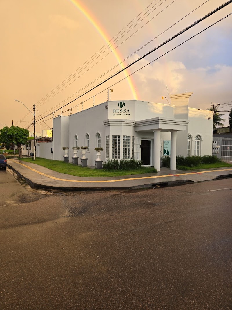 Dentista em Porto Velho I Dra. Débora Bessa Ribeiro I Faceta e Lentes de Contato Dentais - foto 2