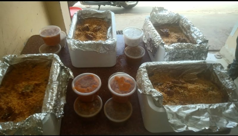 NAZEER'S NV HUB(HALAL) photo 4