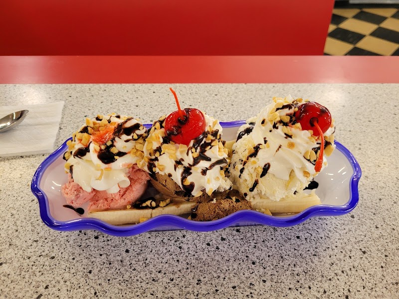 Bella Art Works Creative Cafe photo 2