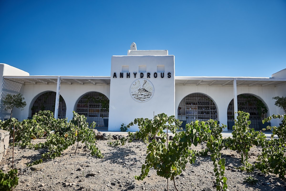 vantis - ANHYDROUS Cellar Door