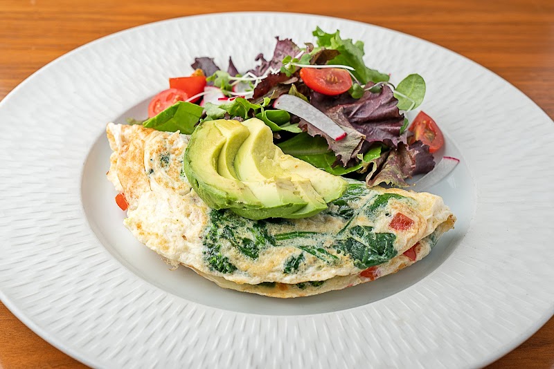 Inclusive meals and drinks throughout the day
