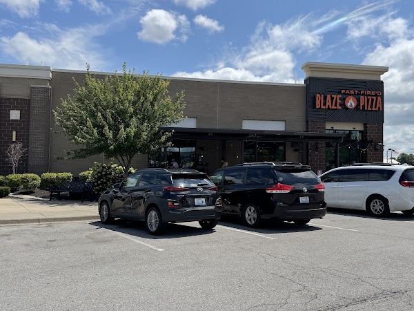 BLAZE PIZZA #1065 exterior