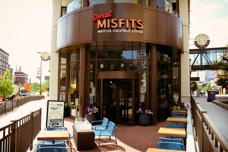 Social Misfits photo 1