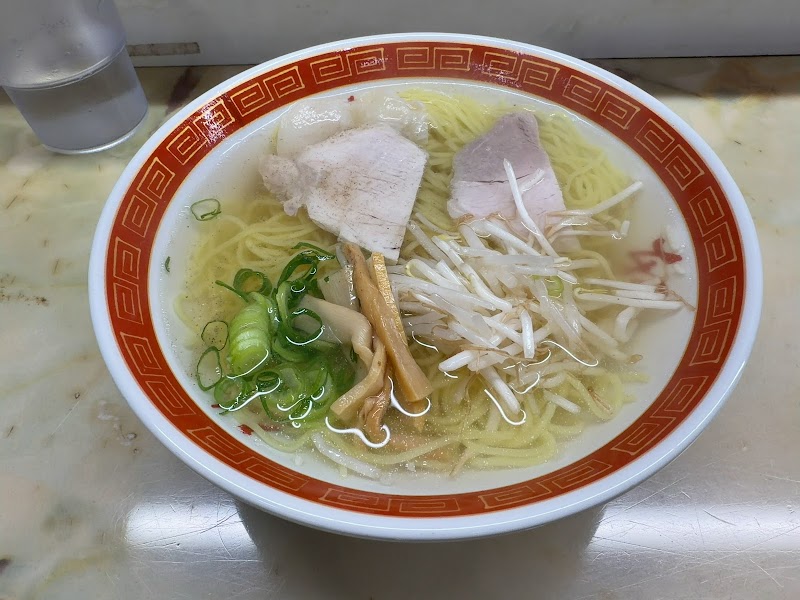 ラーメン・ギョーザ 新生軒 写真2