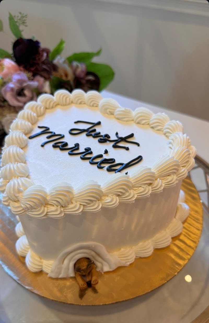 Pretty Please Bakeshop