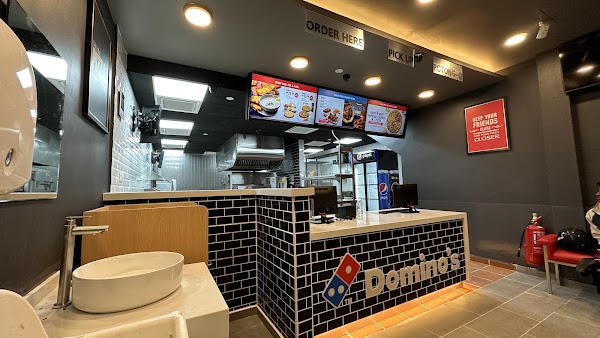 Domino's Baling - Photo 1