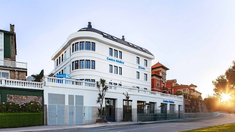 Centro Médico Sanitas A Coruña (Riazor) photo 1