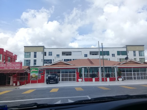 Mira Cake House - Photo 1