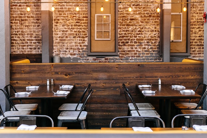 Poogan's Smokehouse