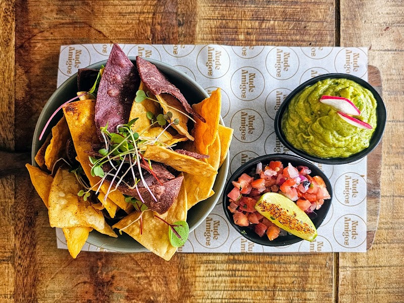 NUDE AMIGOS BROADBEACH photo 6