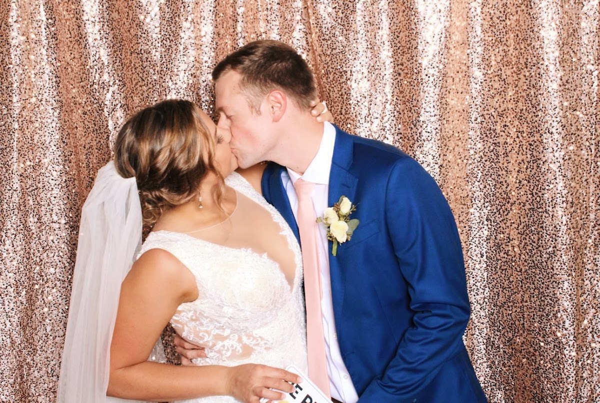 Regal Snaps Photobooth Rental: Google Places image 5