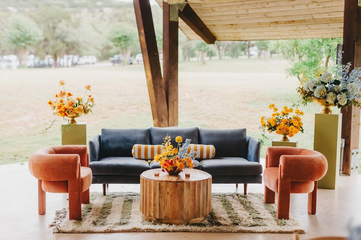 Bee Lavish Event Rentals: Google Places image 3