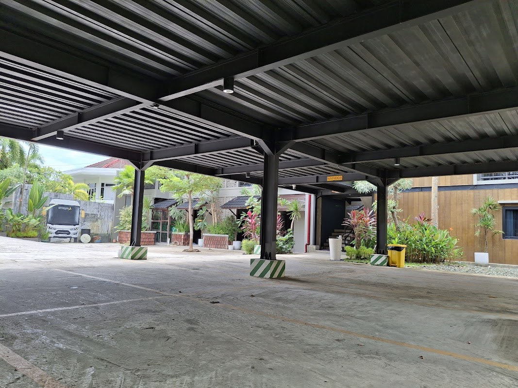 LINDSWELL LIVING SUDIRMAN
