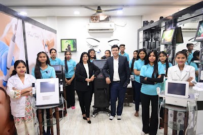 OM MULTYSPECIALITY HAIR SKIN LASER CLINIC ( Dr Amit jaiswal , Dr Amrita jaiswal) (gold medalist ) - Image 3