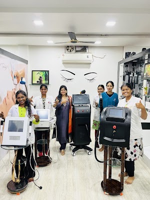 OM MULTYSPECIALITY HAIR SKIN LASER CLINIC ( Dr Amit jaiswal , Dr Amrita jaiswal) (gold medalist )