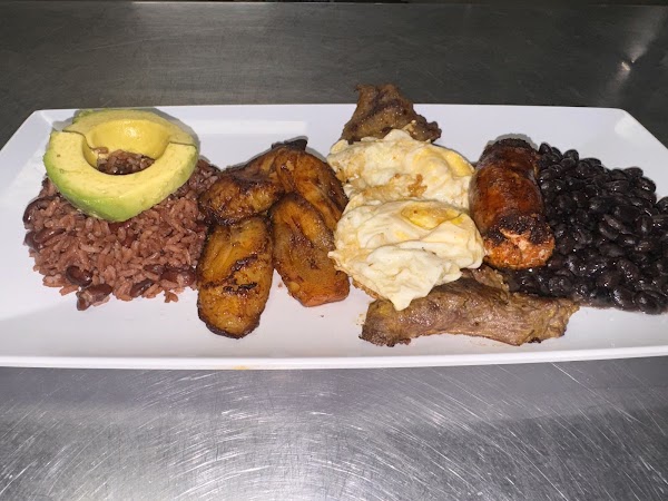 Photo by Senor Pupusas