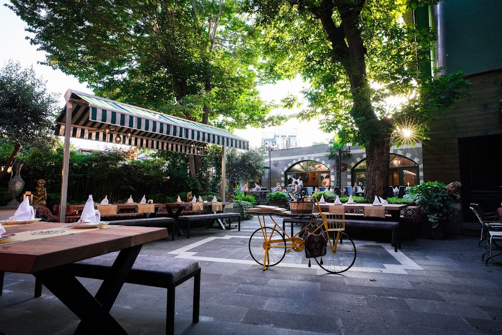 Garden 1897 Restaurant fotoğraf 1