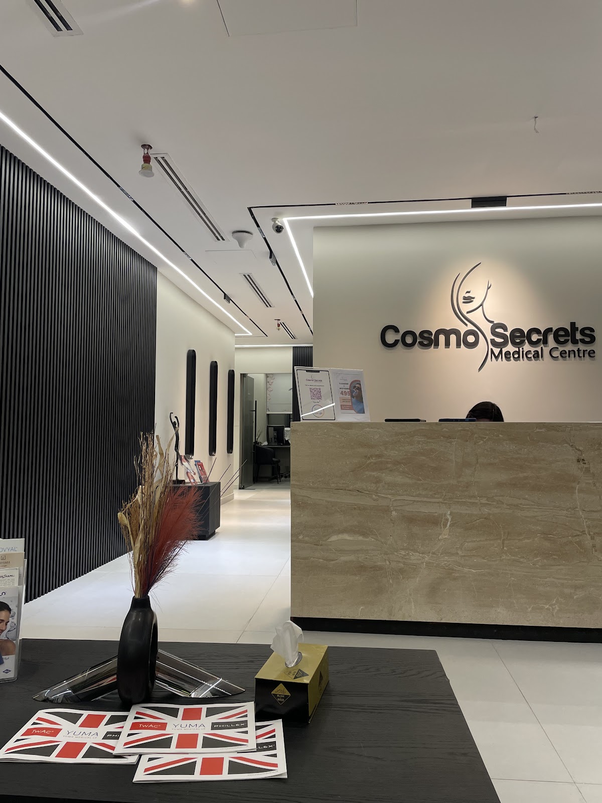 Cosmo Secrets Medical Center (Derma & Dental) 3