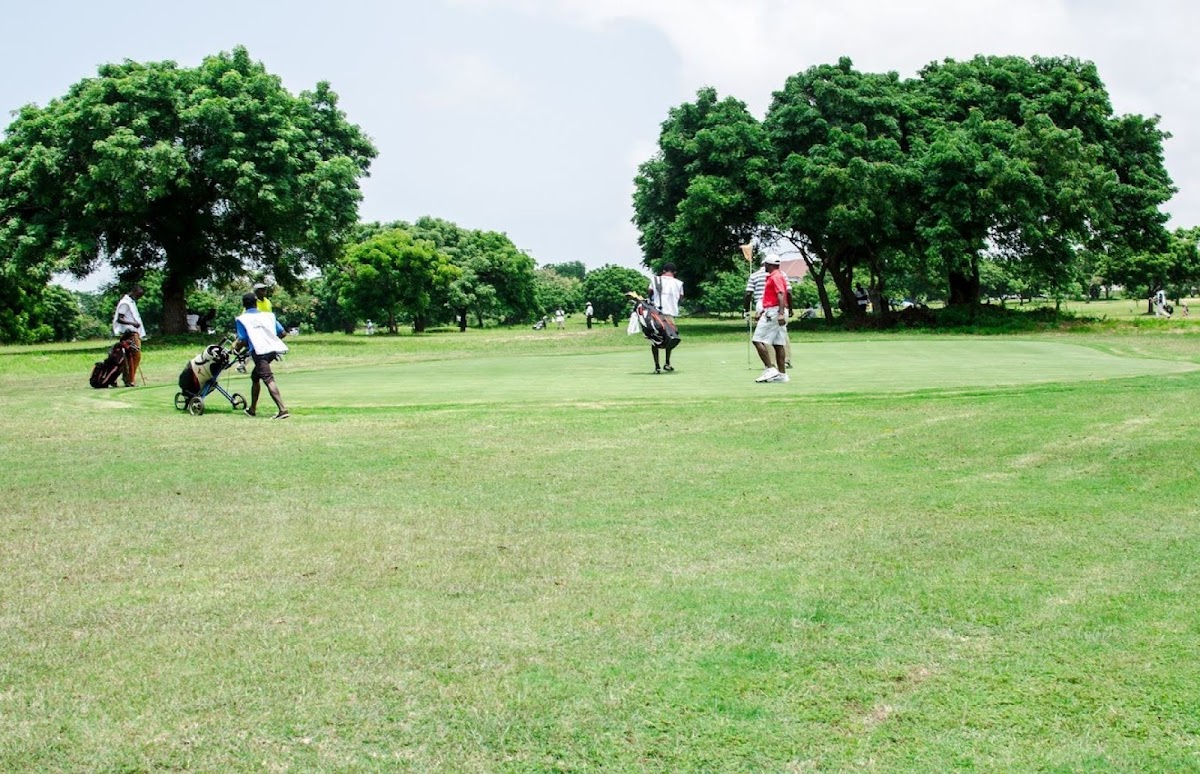 Celebrity Golf Club
