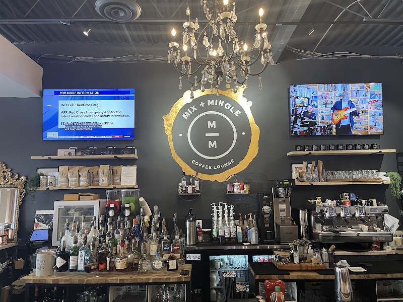 Mix and Mingle Coffee Lounge photo 4