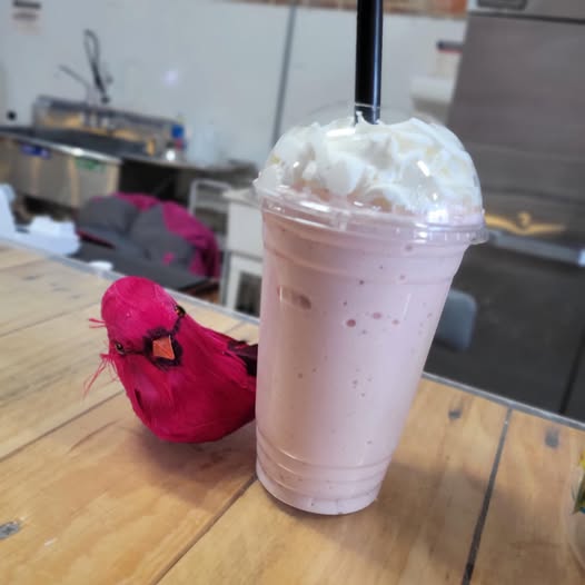 The Red Cardinal Coffee & Shakes photo 3